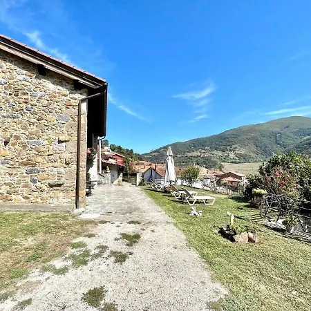 Apartamento Con Freewifi Y Vistas A La Montana En Asturias Pola de Lena